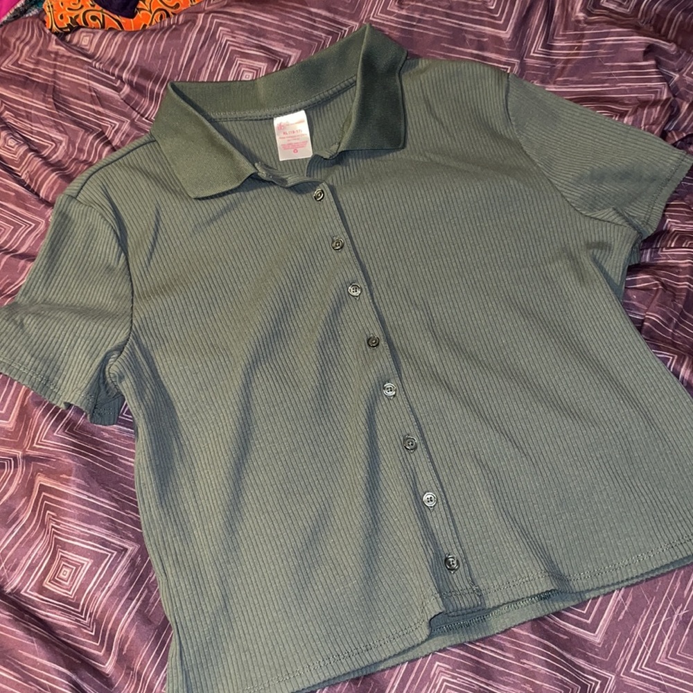 Collared Top - Picture 2 of 5